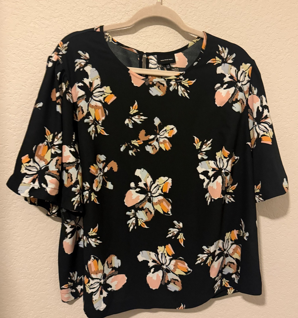 Who What Wear 1X Black Floral Blouse Plus Size Short Sleeve Flowy Top Workwear